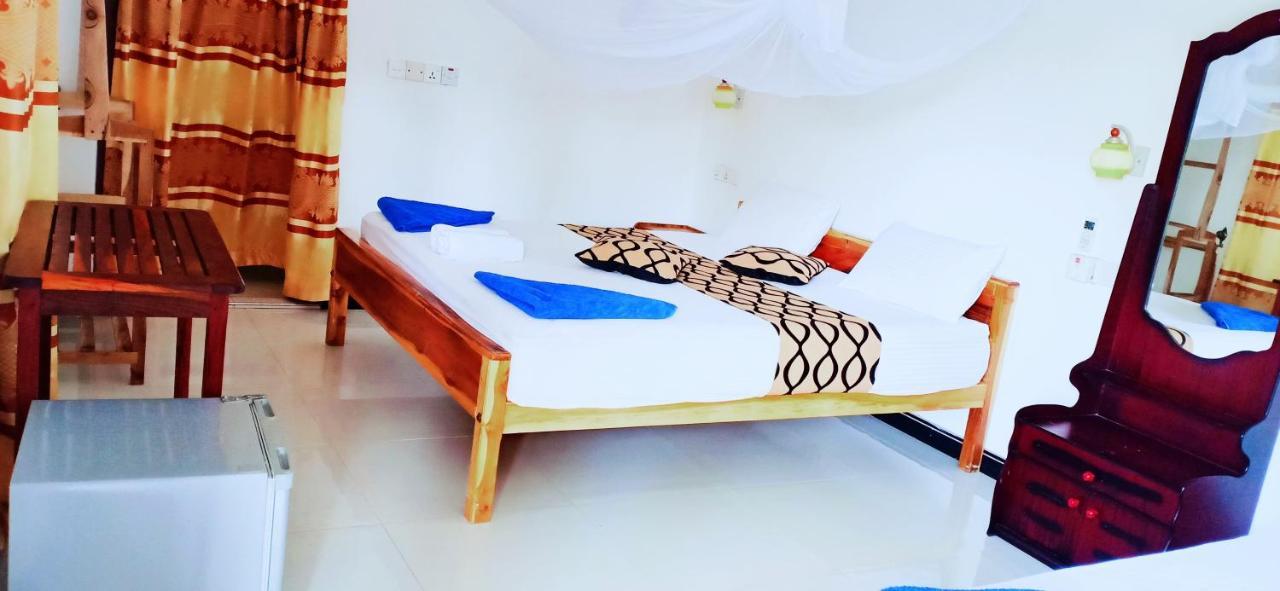 Surf & Sand Hotel Arugambay Arugam Bay Exterior photo