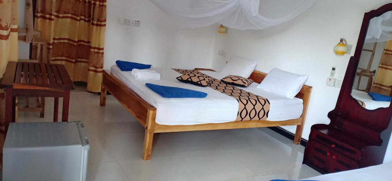 Surf & Sand Hotel Arugambay Arugam Bay Exterior photo